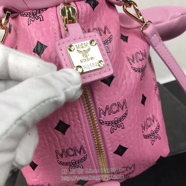 MCM女包 原單 吉祥物小兔子 Visetos印花塗層帆布 MCM單肩斜挎女包  mdmc1024